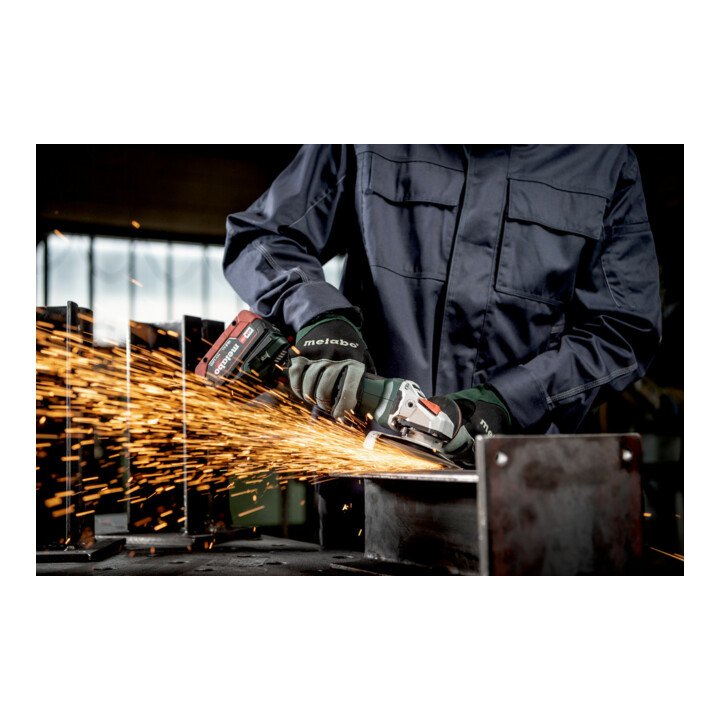 Metabo Akku-Winkelschleifer WB 18 LT BL 11-125 Quick metaBOX 165 L; 18V 2x5.2Ah Li-Power + ASC 55